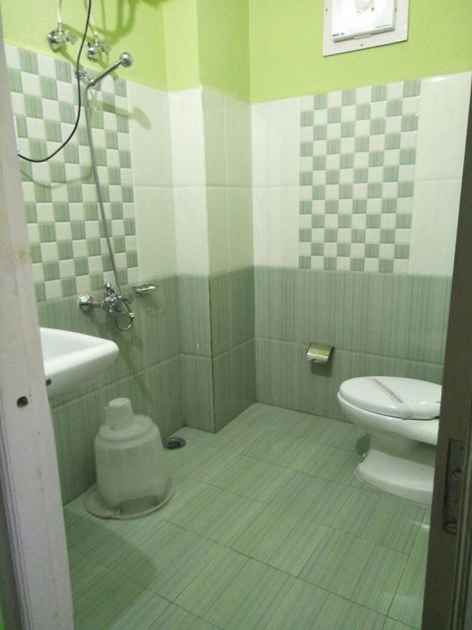 Hotel Mansarovar Banjar Экстерьер фото